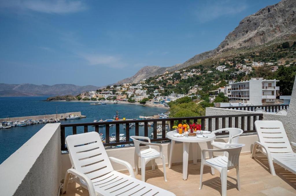 Pelagos Seafront Accommodation - George Myrties Exterior foto